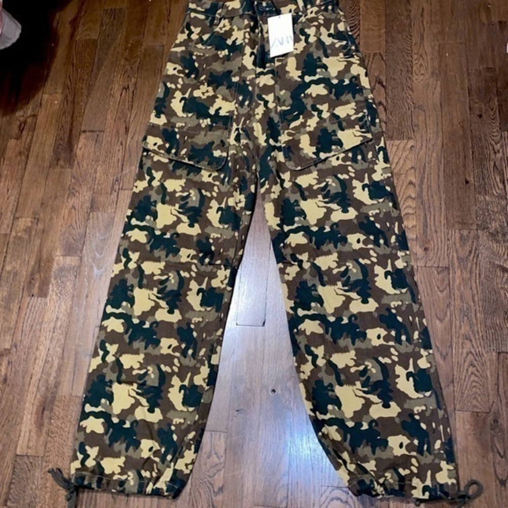 NWT Zara Camo Wide Leg Cargo Pants
